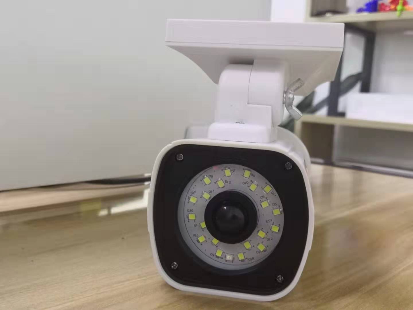 Solar Simulation Camera Search Light – Outdoor Security & Lighting